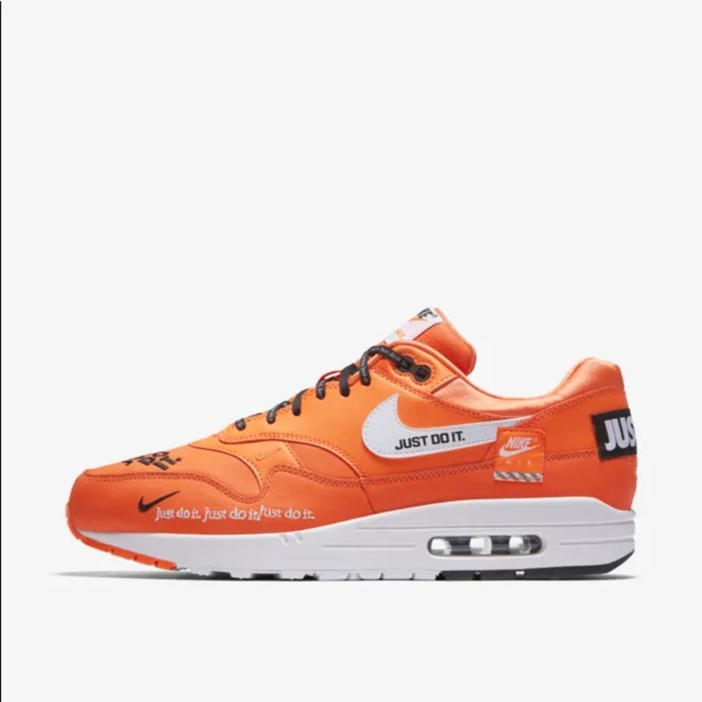 “Just Do It” Nike Air Max 1